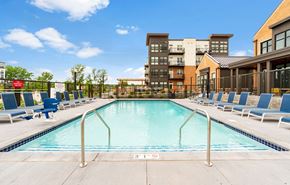 Roseville apartment for rent - Dominium-Oasis at Twin Lakes-Pool