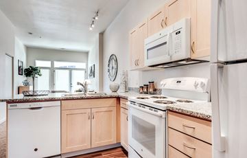 Denver apartment for rent - Dominium-Park Avenue West-Model Kitchen