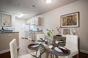 Woodstock apartment for rent - Riverstock_Dining Room