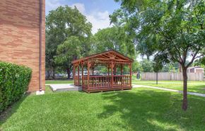 Dallas apartment for rent - Silver Gardens_Gazebo