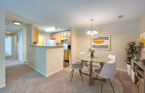 Nashville apartment for rent - Dominium-Swiss View-Dining Room and Kitchen
