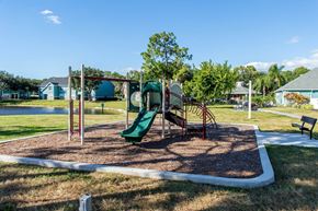 Naples apartment for rent - Whistlers Green_Playground