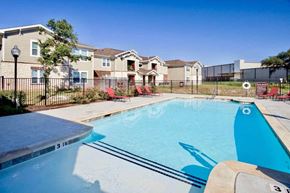 Austin apartment for rent - Sparkling Pool at Windy Ridge, Austin, TX