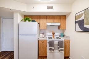 Lehigh Acres apartment for rent - Dominium_Heron Ridge_Kitchen2_7_232