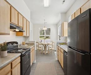 Durham apartment for rent - Dominium_MagnoliaPointe_Kitchen.jpg