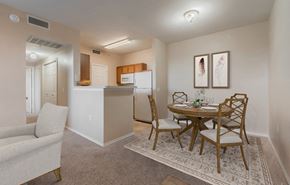 Arlington apartment for rent - Dining Area & Kitchen at Rosemont at Mayfield Villas, Arlington