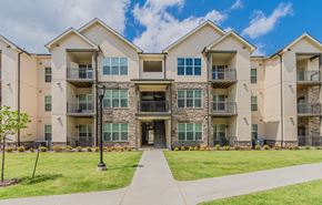 Balch Springs apartment for rent - Timbers at Hickory Tree_Property Exterior
