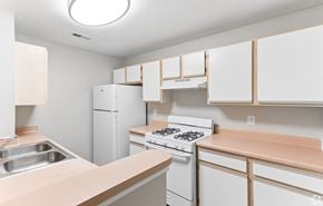 Mount Juliet apartment for rent - Dominium_Willow Creek_2B Kitchen.jpg