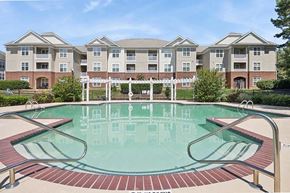 Durham apartment for rent - Pool View at Magnolia Pointe, North Carolina