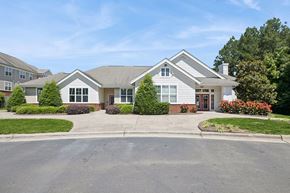 Durham apartment for rent - Exterior Landscape at Magnolia Pointe, Durham North Carolina