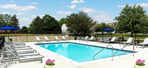 Southfield townhouse for rent - Enjoy the cool pool and aqua social area along with the kiddy special splash pool.