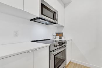 Stainless steel kitchen appliance package