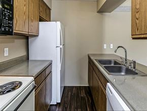 Omaha apartment for rent - Kitchen