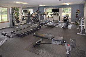 Lincoln apartment for rent - picture of fitness room