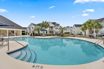 2 Swimming pools with wifi