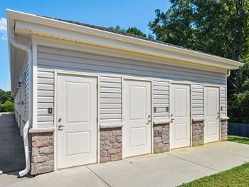 Amelia-station-apartments-clayton-nc-storag