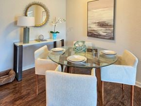 Virginia Beach apartment for rent - Dining Area at Virginia Beach Luxury Apartments