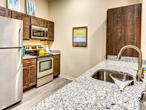 Newport News apartment for rent - Venture Apartments at Tech Center Kitchen