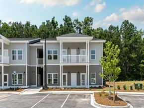 Summerville apartment for rent - Property Exterior at Bay Pointe at Summerville, South Carolina