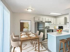 Albuquerque apartment for rent - Kitchen and Dining Table at Peaks at Los Ranchos, Albuquerque