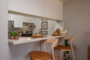 Albuquerque apartment for rent - Kitchen with Counter at Peaks at Sandia View, Albuquerque, 87102
