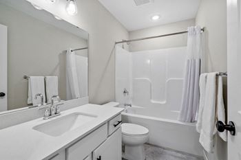 Tub/shower combination