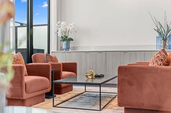 Escarpment lounge