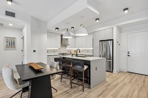 Miami apartment for rent - Fully-equipped kitchens with stainless steel appliances
