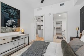 Miami apartment for rent - Large bedrooms accommodate king size furniture