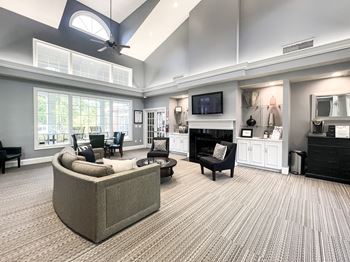 Clubhouse with lounge, fireplace and wifi