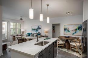 Mount Pleasant apartment for rent - Kitchen islands overlooking spacious living room and dining room