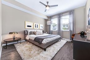 Fort Myers apartment for rent - Main bedrooms accommodate king size furniture
