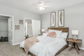 Raleigh apartment for rent - Master bedrooms with attached baths