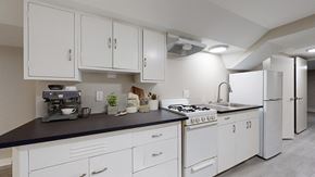 Denver apartment for rent - A kitchen