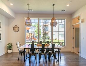 Albany apartment for rent - Bright Dining Room at Timber Ridge Place Apartment Homes, Albany, OR