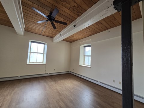 Floor plan for 2 beds, 2 baths, 1006 sqft