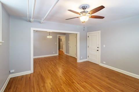 Floor plan for 1 bed, 1 bath, 835 sqft