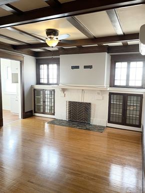 St. Paul apartment for rent - Classic architectural details from a by-gone era.