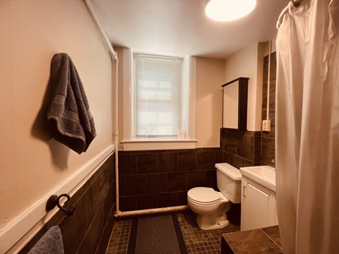 Floor plan for studio, 1 bath, 600 sqft