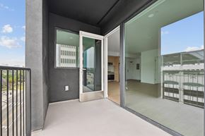 Los Angeles apartment for rent - Balcony at 1915 Park , Los Angeles, California