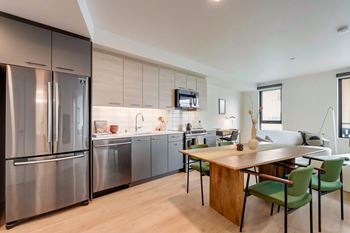 Gourmet kitchen