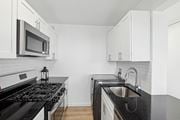 Alexandria apartment for rent - Black Appliances at Stratford at Southern Towers, Alexandria, 22311