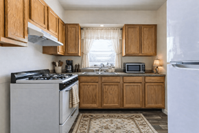 Reading apartment for rent - Kitchen at Berkshire Gardens