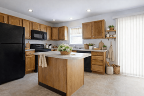 Harrisburg townhouse for rent - Kitchen at Townhomes at Paxton Creek