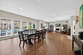 Bellevue apartment for rent - A dining room with a table and chairs is shown.