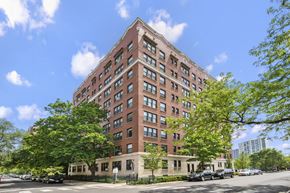 Chicago apartment for rent - Exterior of Reside on Clarendon