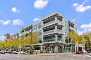 Chicago apartment for rent - Outside of 1846 W Division from the Street
