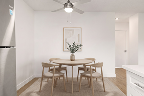 Ramona apartment for rent - A dining room with a table and chairs.