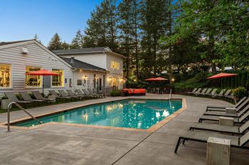 Heated swimming pool
