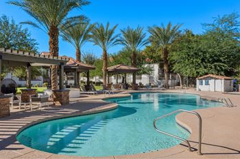 Swimming pool w/ hot tub